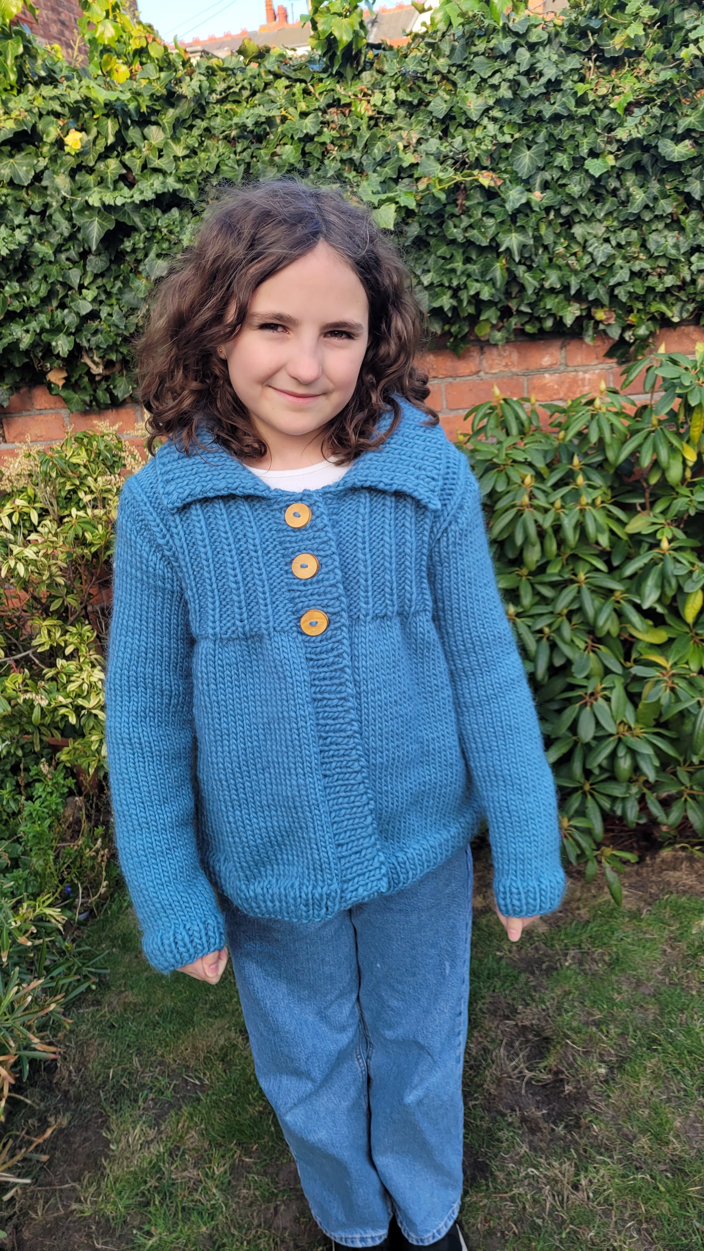 Increase a sleeve knitting pattern - How-to Questions - KnittingHelp ...